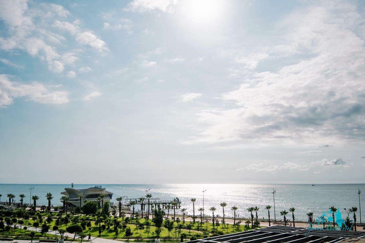 Your Beach Tower Batumi Kültér fotó